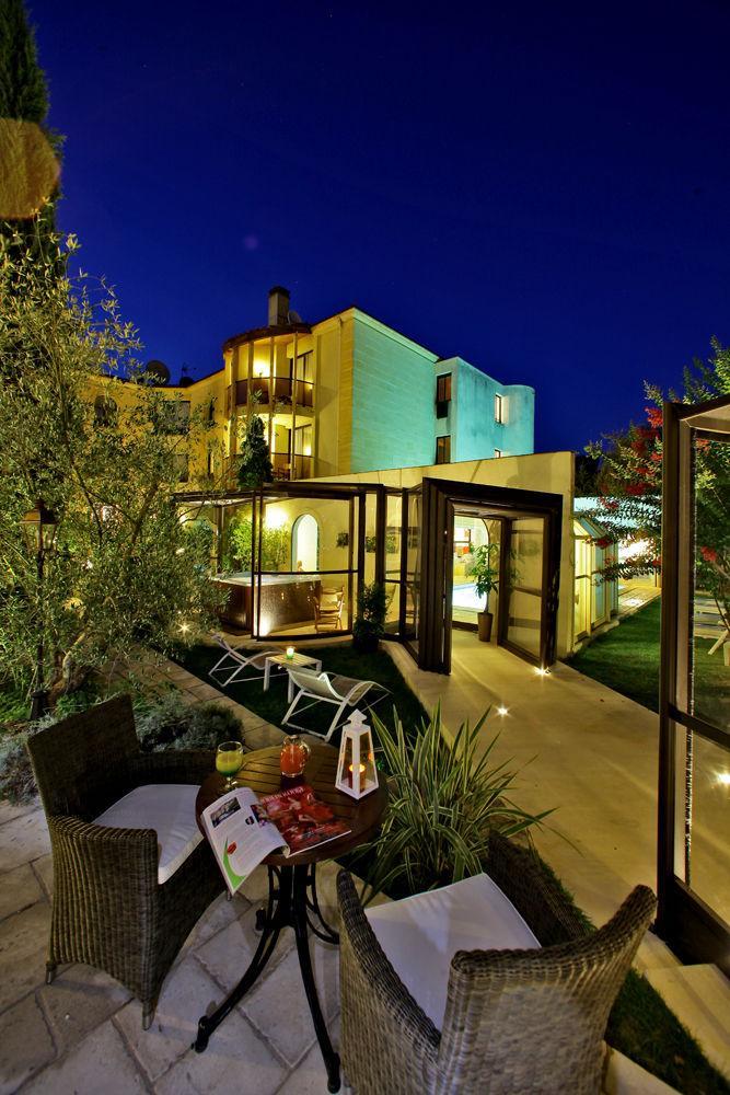 Clos La Boetie & Hotel