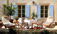 Clos La Boetie & 4*