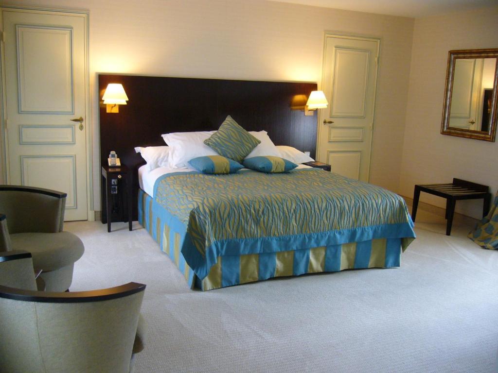 Clos La Boetie & 4*